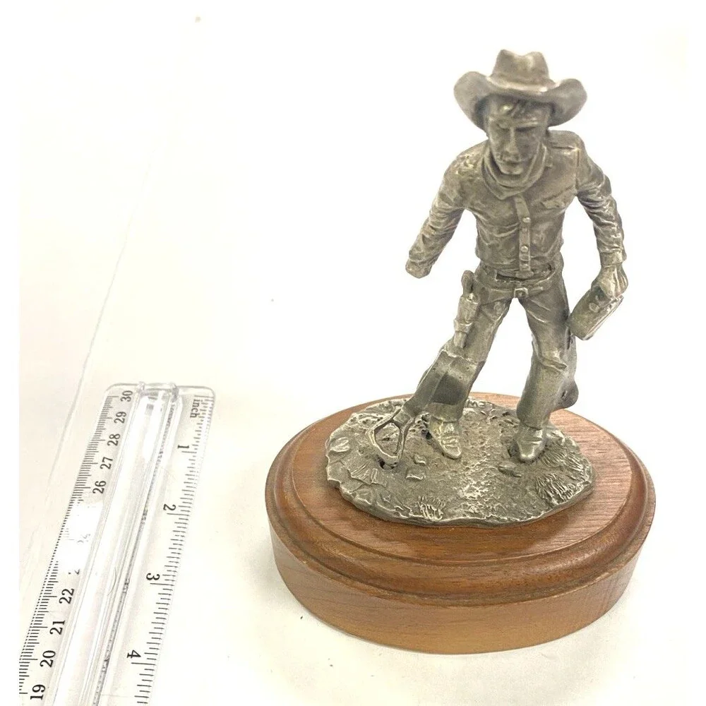 Vintage Pewter Cowboy Figurine Mounted On Wood W Canteen 1 Hand Lewis N Vapn